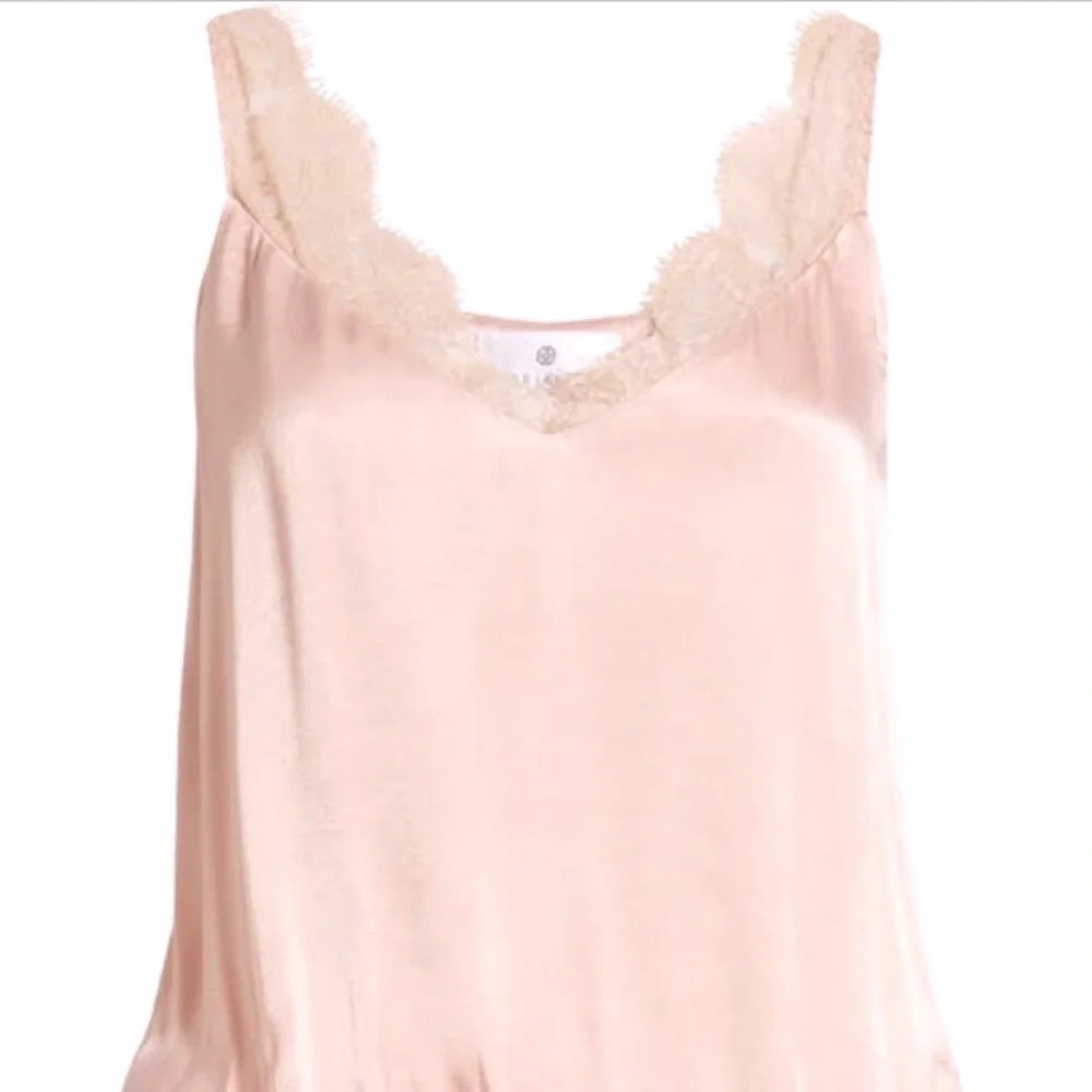 🎁 2/$10 HP! Socialite Pink Bodysuit - Picture 4 of 10